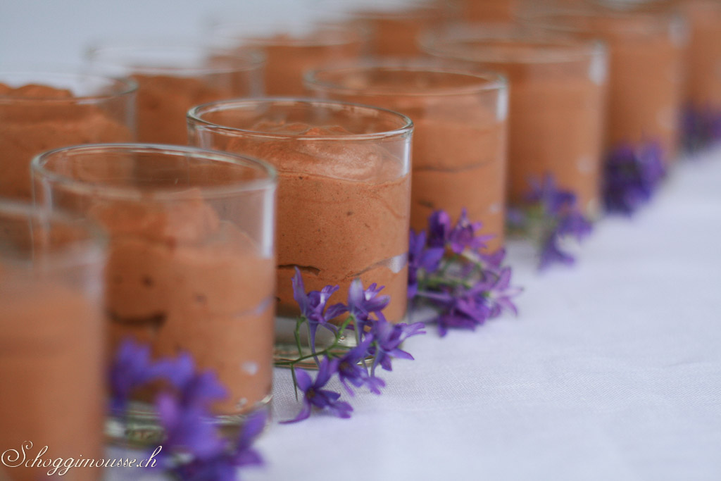 Schokoladenmousse Ap&eacute;ro-Portionen