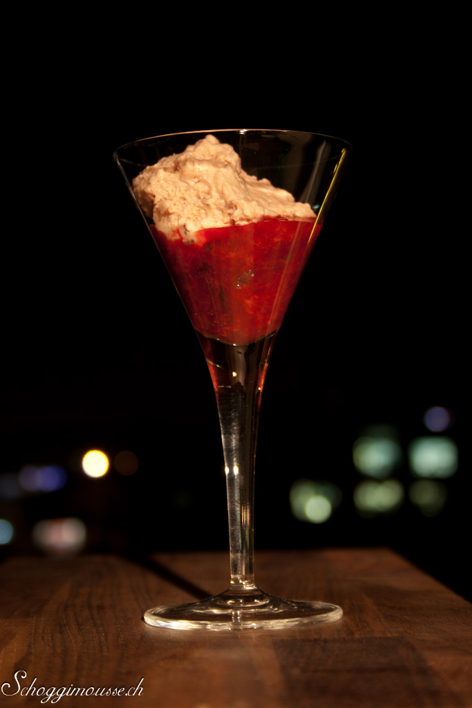 Zwetschgenmousse auf Zwetschgenkompott