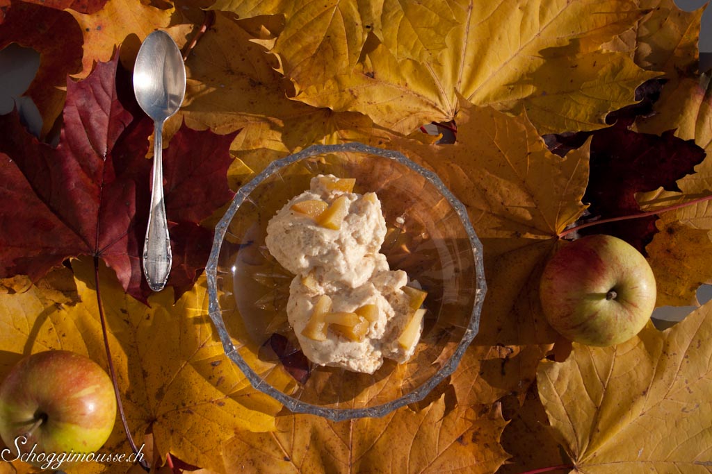 Apfel-Zimtmousse